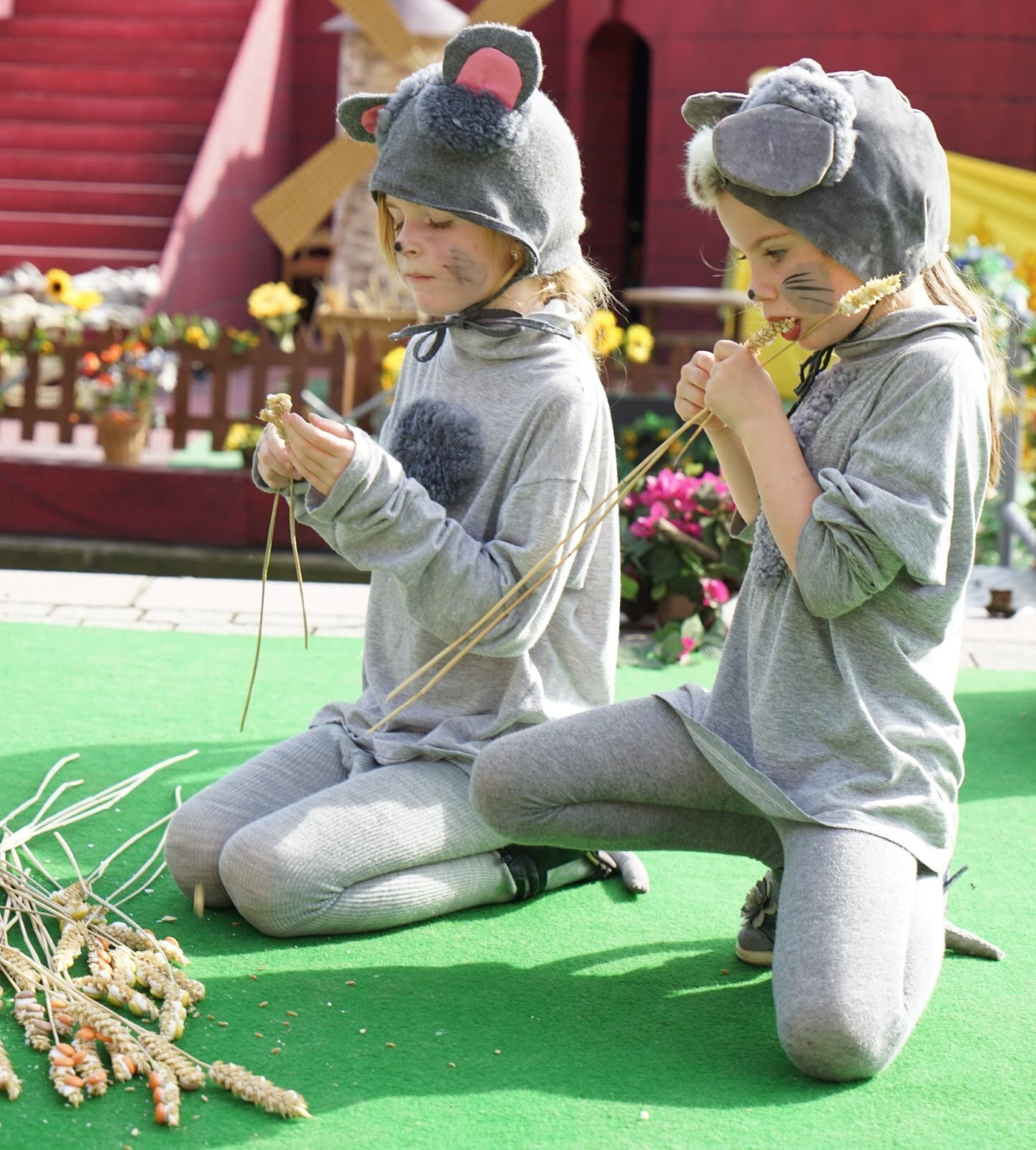 Die Mäuse vor der Mühle Die Mäuse vor der Mühle